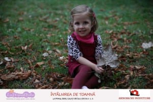 Intalnire la primul bebe - copil in parc