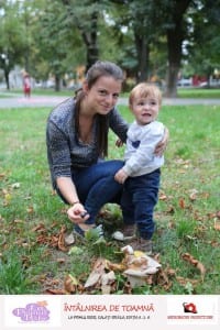 Intalnire la primul bebe - mama cu copil in brate