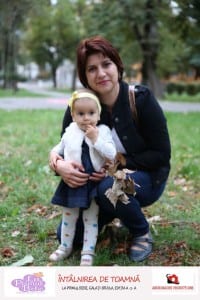 Intalnire la primul bebe - mama cu copil in brate